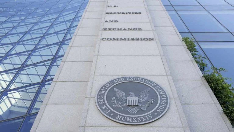 Illustration of cryptocurrency regulation and investor protection in California