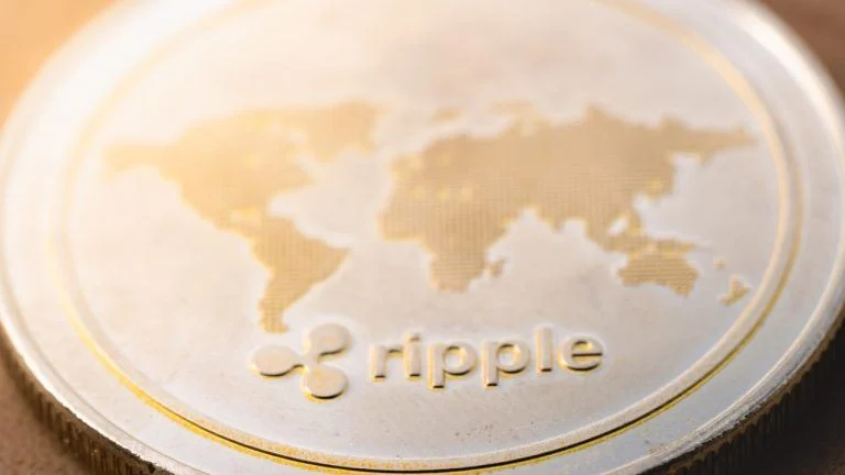 Stuart Alderoty, Ripple Chief Legal Officer, speaking at a crypto industry event