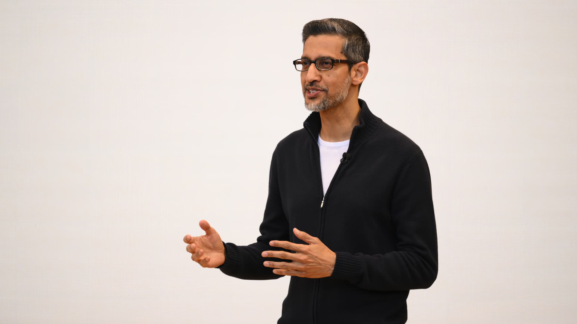 Alphabet and Google branding accompanying coverage of quarterly earnings