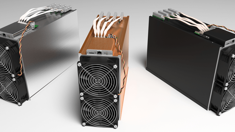 Bitcoin mining hardware illustrating the network’s recovery above 1 zettahash per second