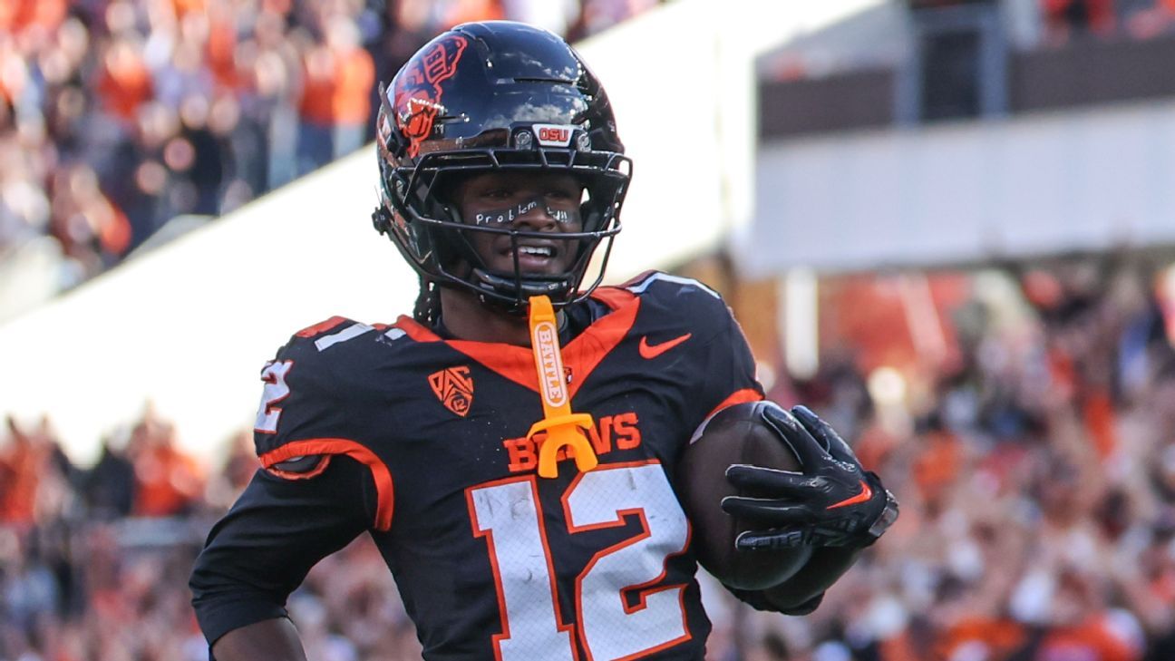 Oregon State Beavers wide receiver Jesse Legree in action during a college football game.